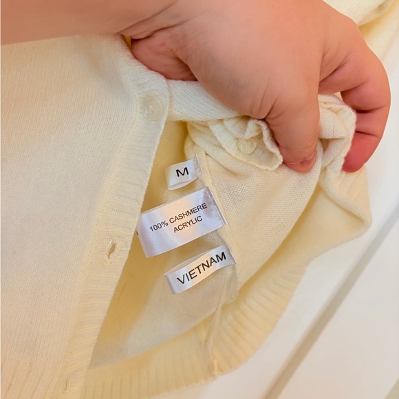 Sempre Cream Cardigan - Picture 3 of 3